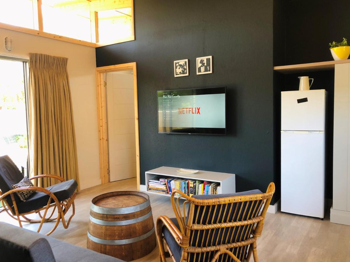 Palm And Pine Cottage เคปทาวน์ ภายนอก รูปภาพ